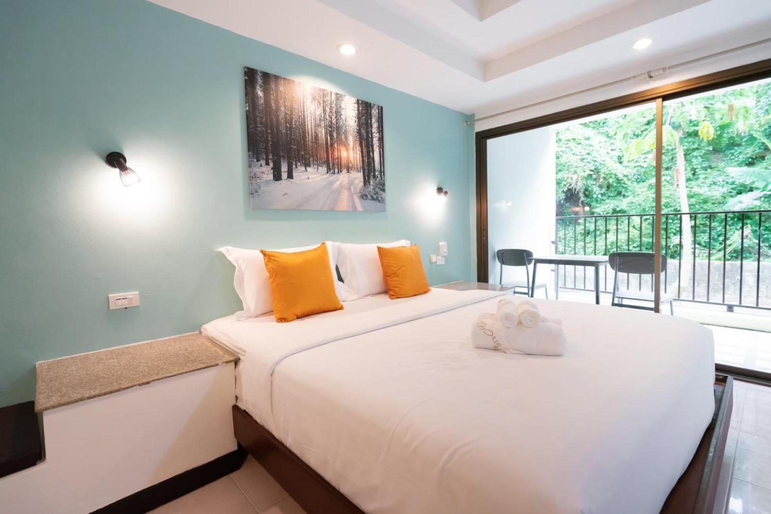 Tri's Miracle Side Aparthotel