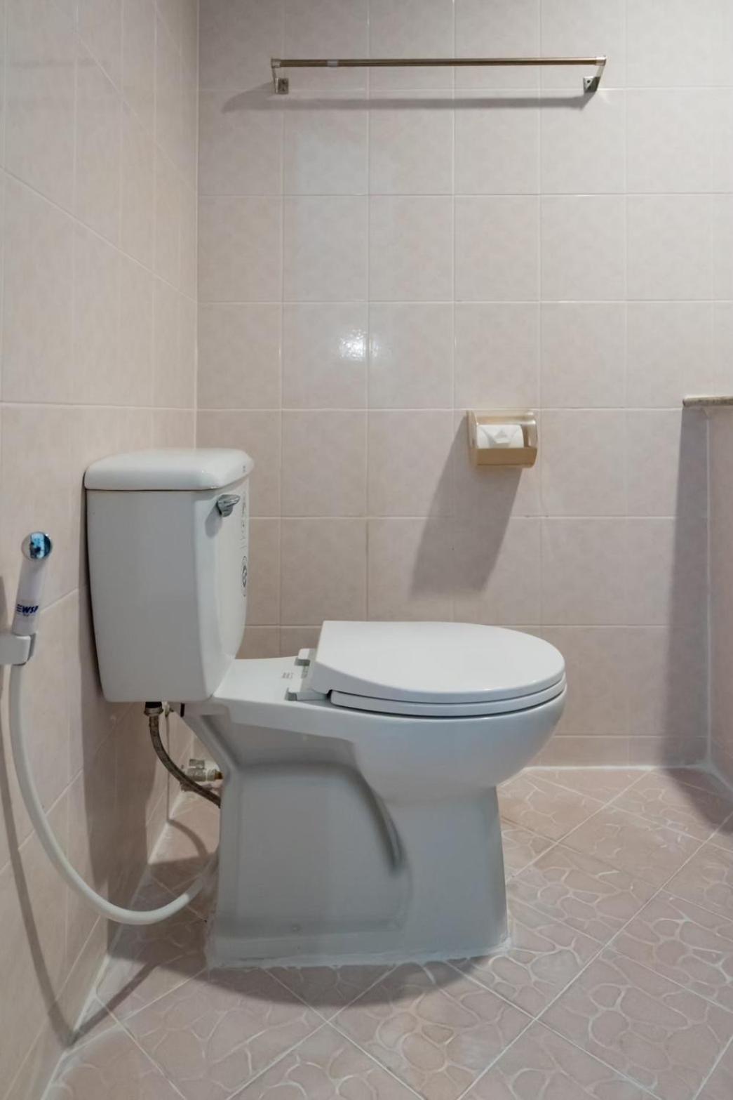 Tri's Miracle Side Aparthotel